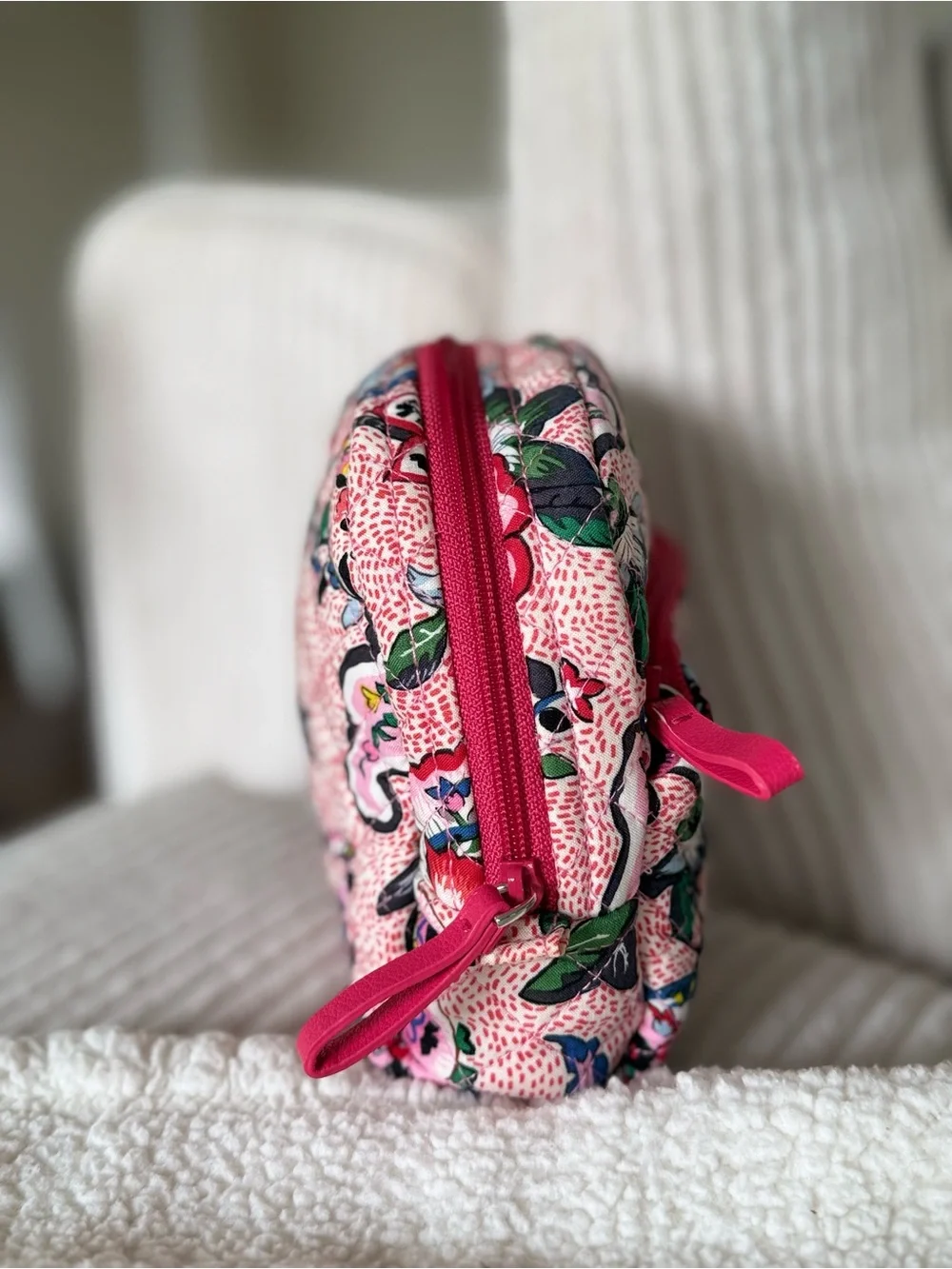Vera Bradley Pink Floral Quilted Cosmetic Pouch Stitched flowers waterproof